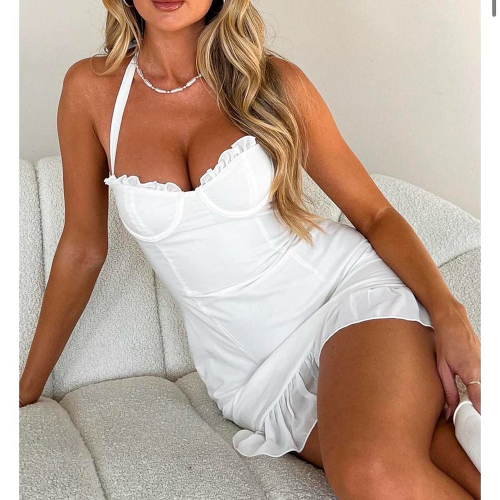 White Fox Boutique White Chemise with Sweetheart Neckline